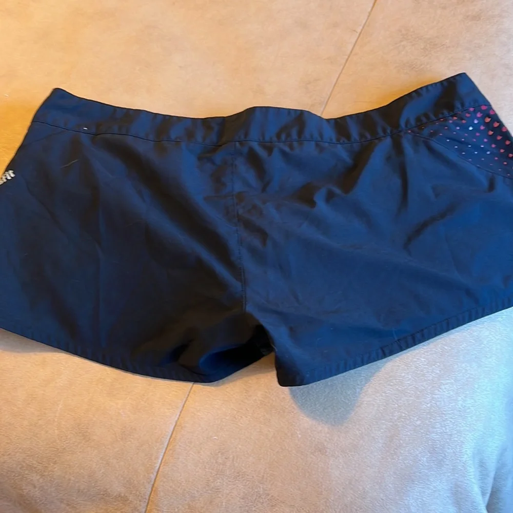 Shorts - Picture 2 of 3